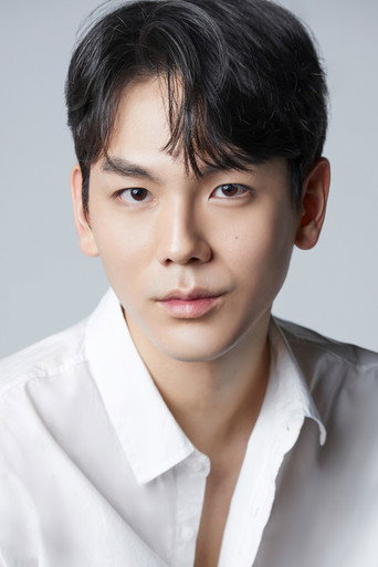민선홍